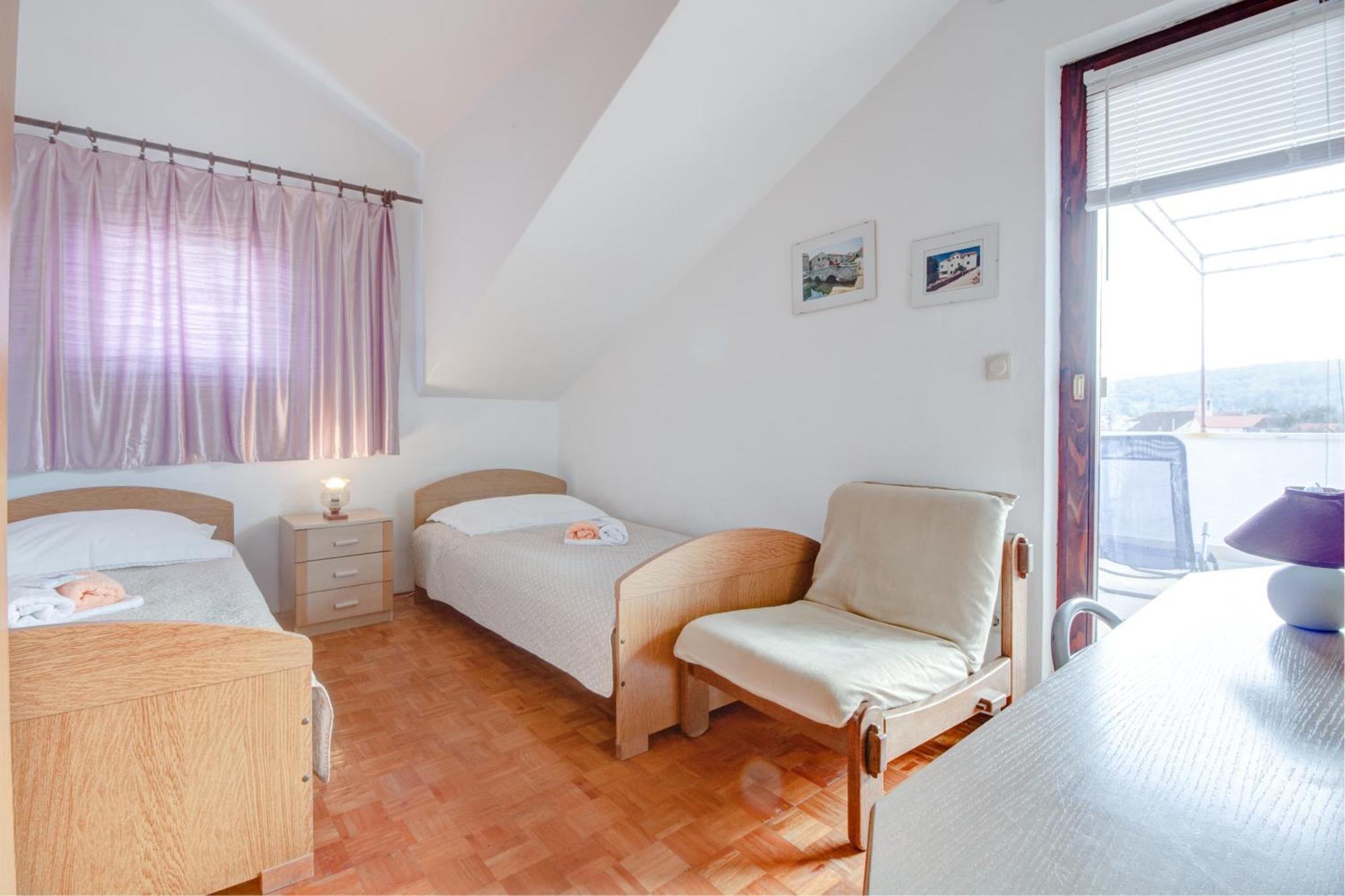 Apartment With Beautiful View And Big Terrace Vrboska Exterior photo